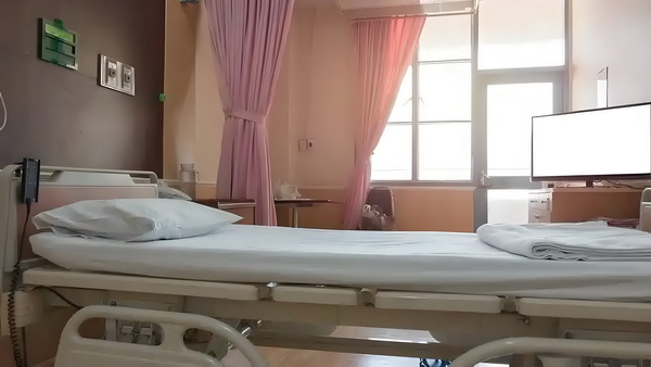 E句话 | 董璇“新婚即分居”？